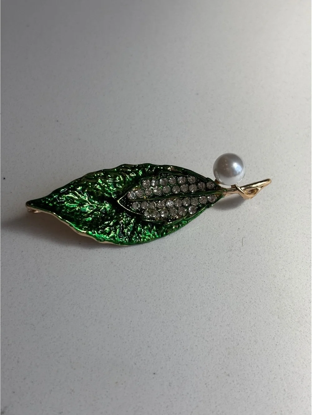Vintage this brooch